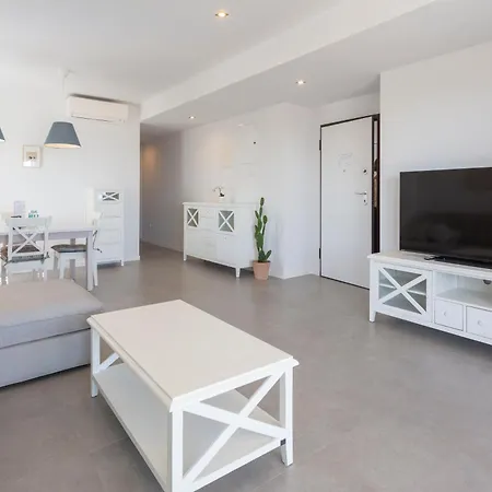 At Tramuntana Apartment *